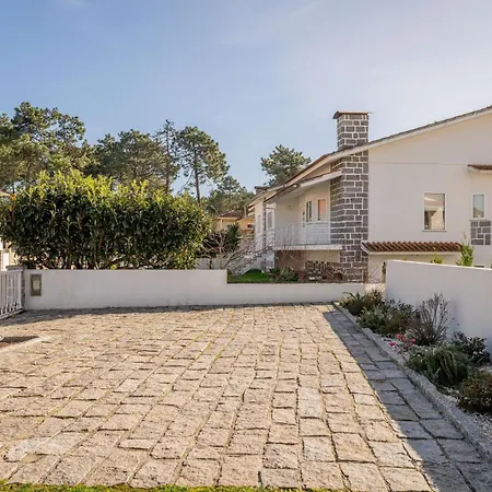 Portugal Active Cabedelo - Heated Pool Pensión